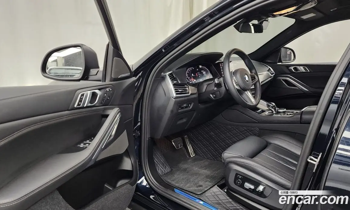 BMW X6 2023 3.0 автомат (гидро), фото 13