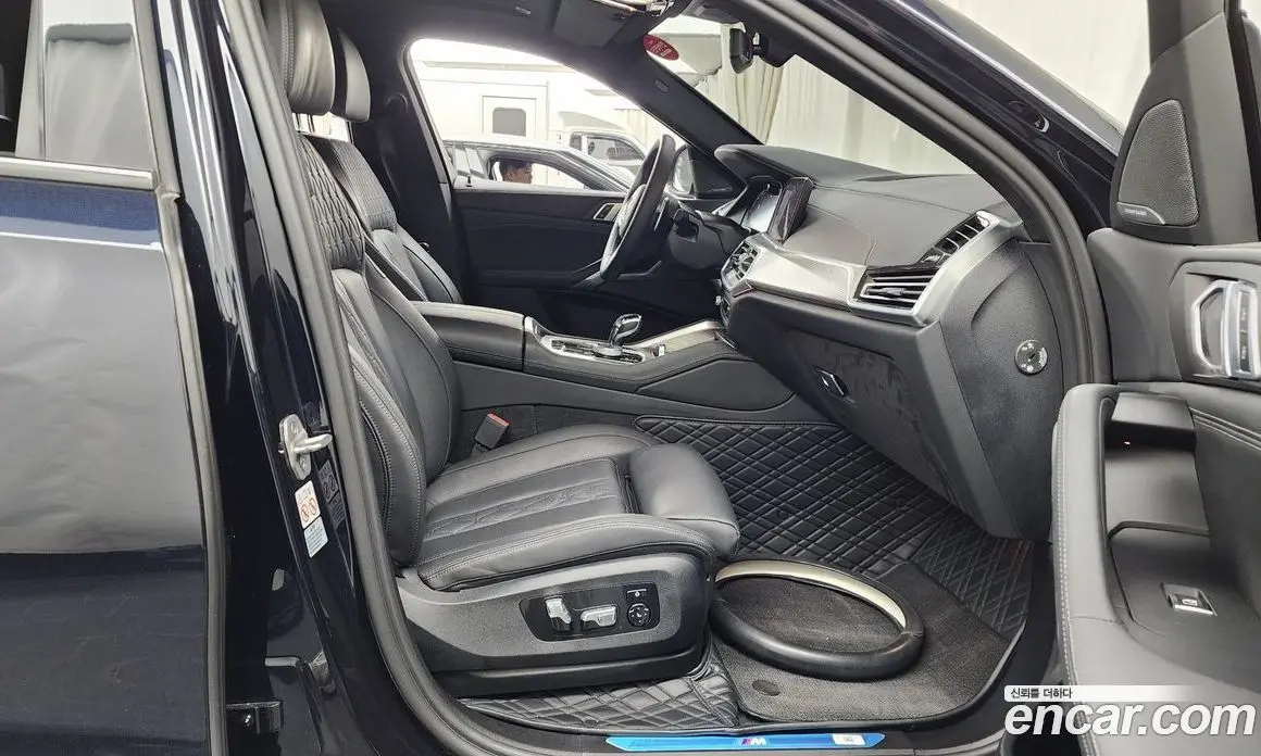 BMW X6 2023 3.0 автомат (гидро), фото 17