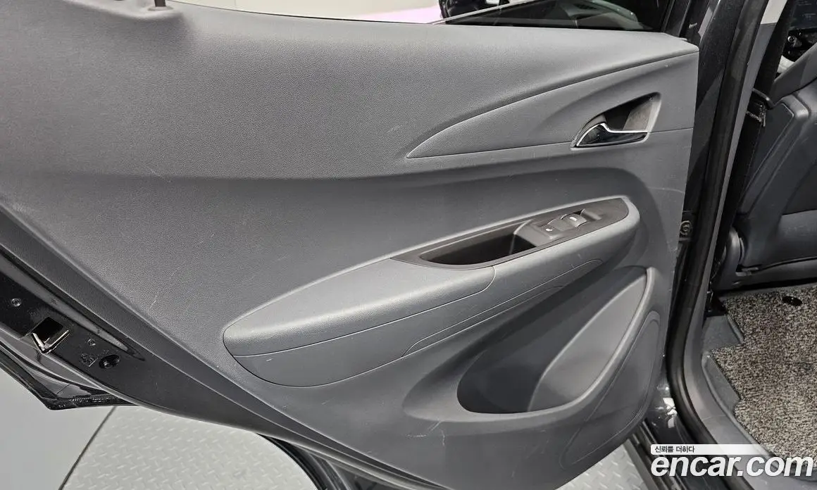 Chevrolet Bolt EV 2018 0.2 автомат (гидро), фото 15 Chevrolet Bolt EV 2018 0.2 автомат (гидро), фото 15