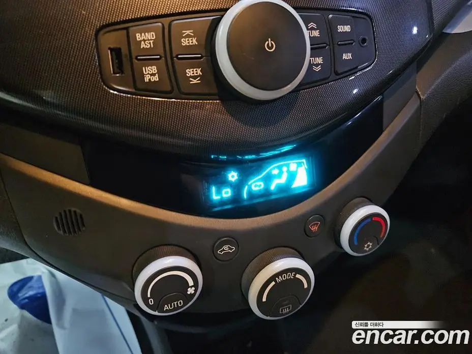 Chevrolet Spark 2011 1.0 автомат (вариатор), фото 12 Chevrolet Spark 2011 1.0 автомат (вариатор), фото 12