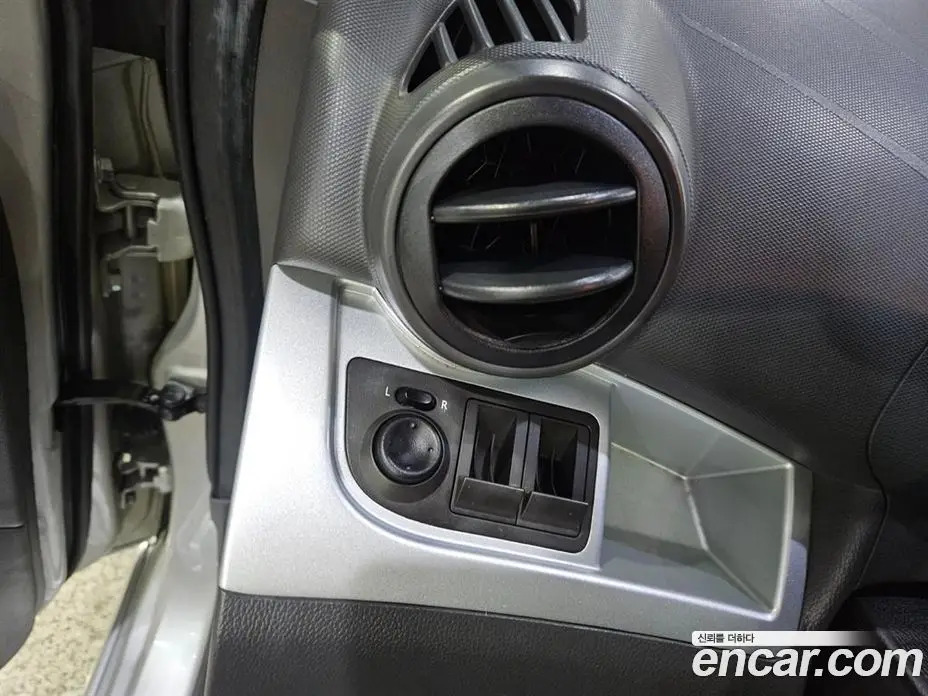 Chevrolet Spark 2011 1.0 автомат (вариатор), фото 8 Chevrolet Spark 2011 1.0 автомат (вариатор), фото 8