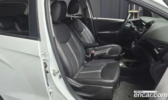 Chevrolet Spark 2019 1.0 автомат (гидро), миниатюра 12