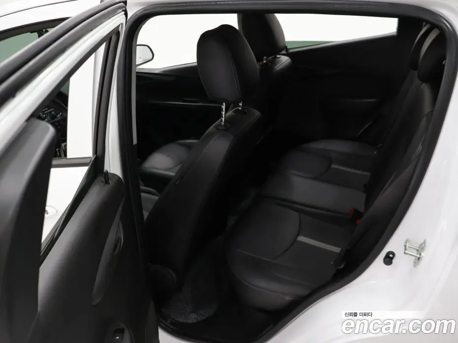 Chevrolet Spark 2022 1.0 автомат (гидро), фото 10