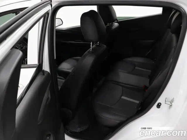 Chevrolet Spark 2022 1.0 автомат (гидро), миниатюра 10
