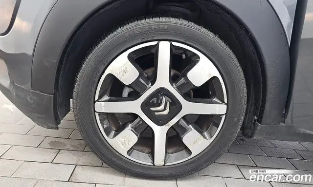 Citroen C4 Cactus 2017 1.6 автомат (гидро), миниатюра 5 Citroen C4 Cactus 2017 1.6 автомат (гидро), миниатюра 5