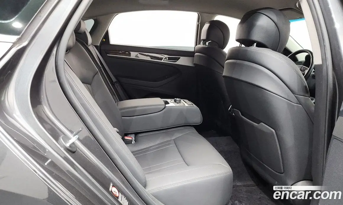 Genesis G80 2018 2.2 автомат (гидро), фото 17 Genesis G80 2018 2.2 автомат (гидро), фото 17