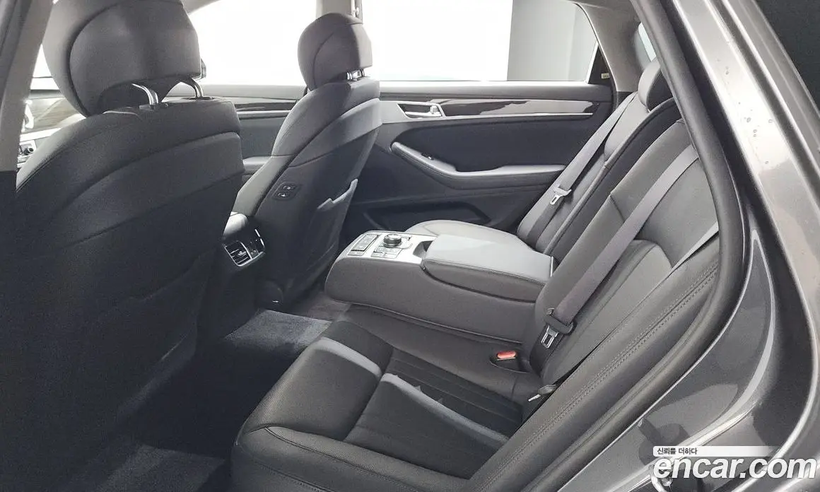 Genesis G80 2018 2.2 автомат (гидро), фото 25 Genesis G80 2018 2.2 автомат (гидро), фото 25