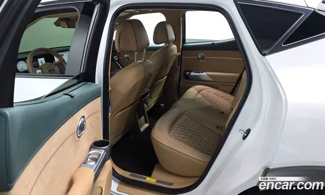 Genesis GV60 2022 0.1 автомат (гидро), миниатюра 12