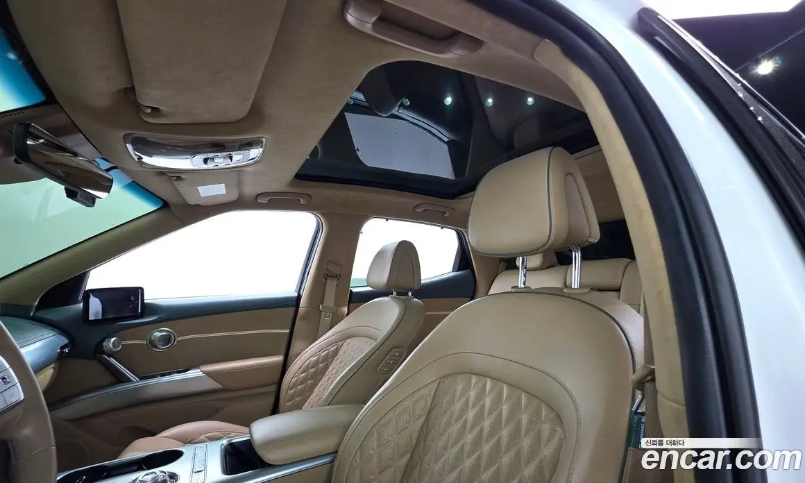 Genesis GV60 2022 0.1 автомат (гидро), фото 18