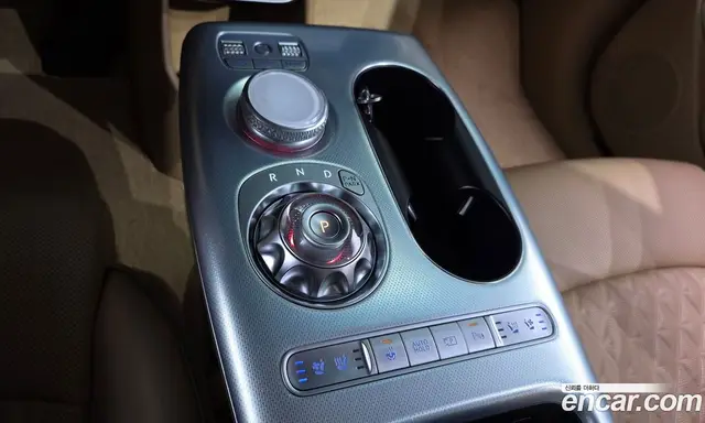 Genesis GV60 2022 0.1 автомат (гидро), миниатюра 9