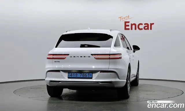 Genesis GV70 2022 0.1 автомат (гидро), миниатюра 3