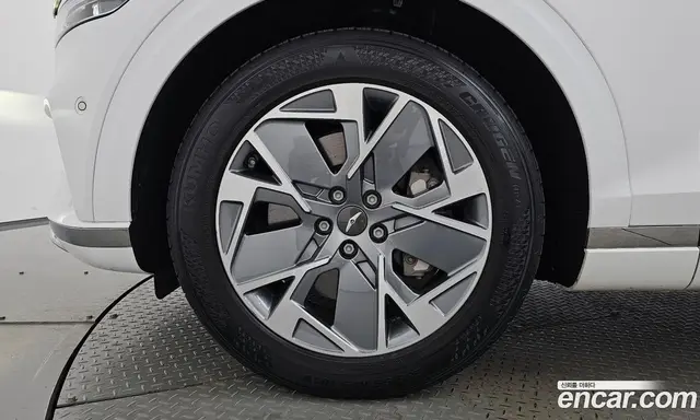Genesis GV70 2022 0.1 автомат (гидро), миниатюра 4