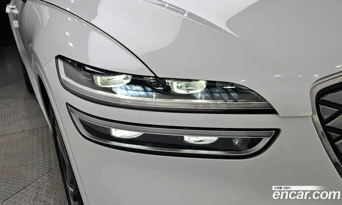 Genesis GV70 2022 0.1 автомат (гидро), фото 7