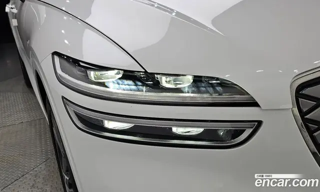 Genesis GV70 2022 0.1 автомат (гидро), миниатюра 7