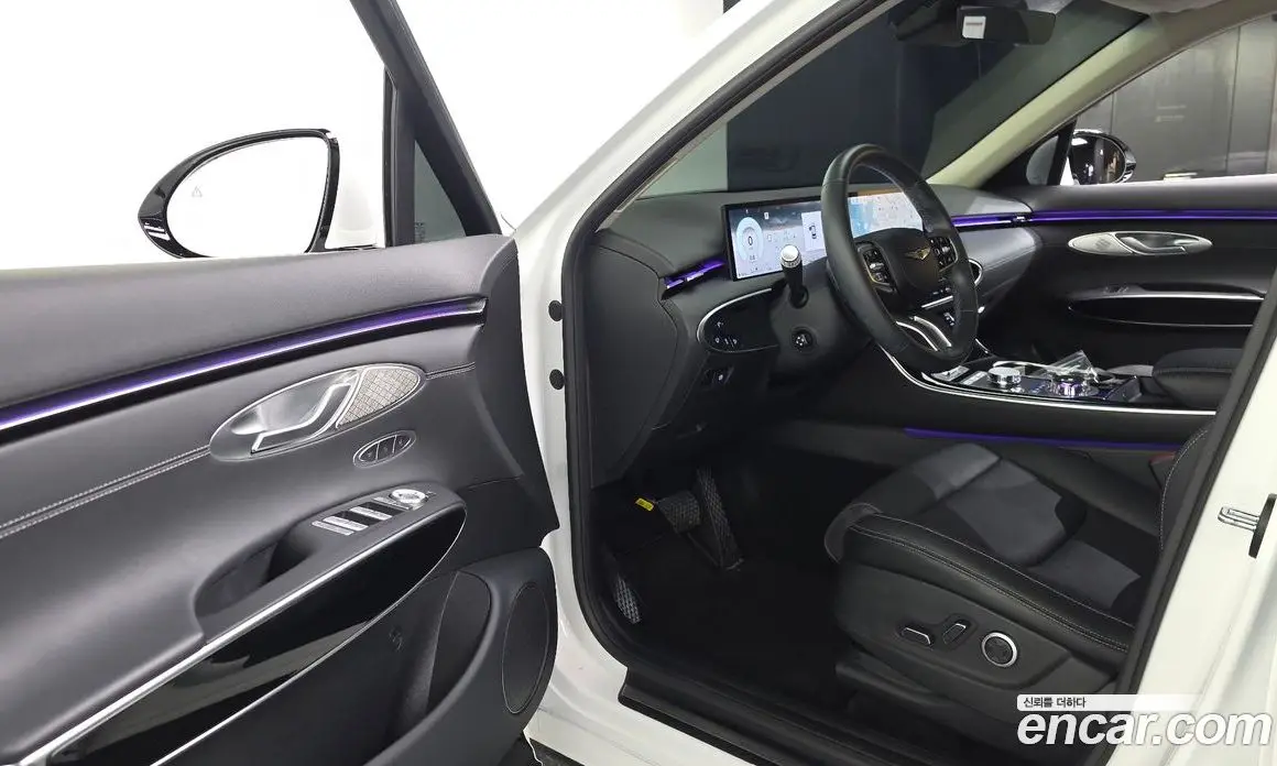 Genesis GV70 2024 2.5 автомат (гидро), фото 13 Genesis GV70 2024 2.5 автомат (гидро), фото 13