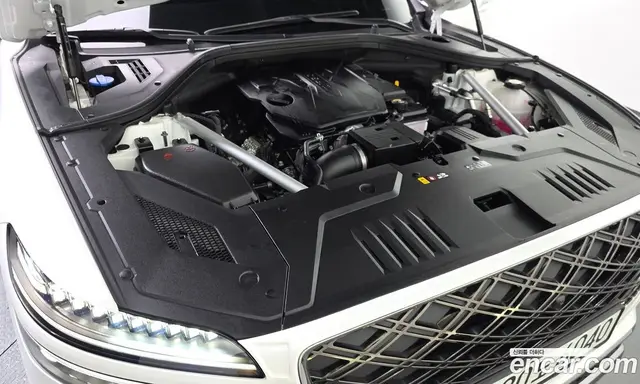 Genesis GV70 2024 2.5 автомат (гидро), миниатюра 6 Genesis GV70 2024 2.5 автомат (гидро), миниатюра 6