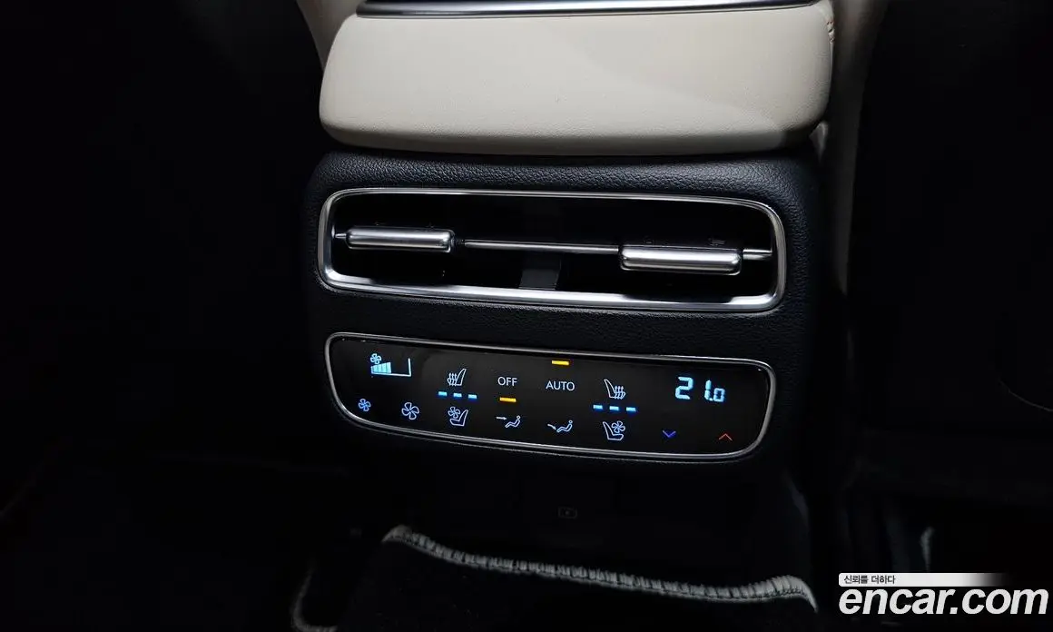 Genesis GV70 2025 3.5 автомат (гидро), фото 24 Genesis GV70 2025 3.5 автомат (гидро), фото 24