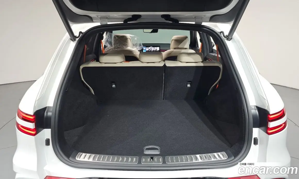 Genesis GV70 2025 3.5 автомат (гидро), фото 25 Genesis GV70 2025 3.5 автомат (гидро), фото 25