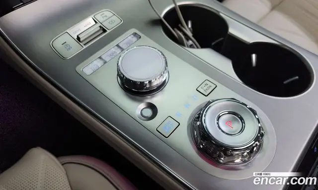 Genesis GV70 2026 2.5 автомат (гидро), миниатюра 12