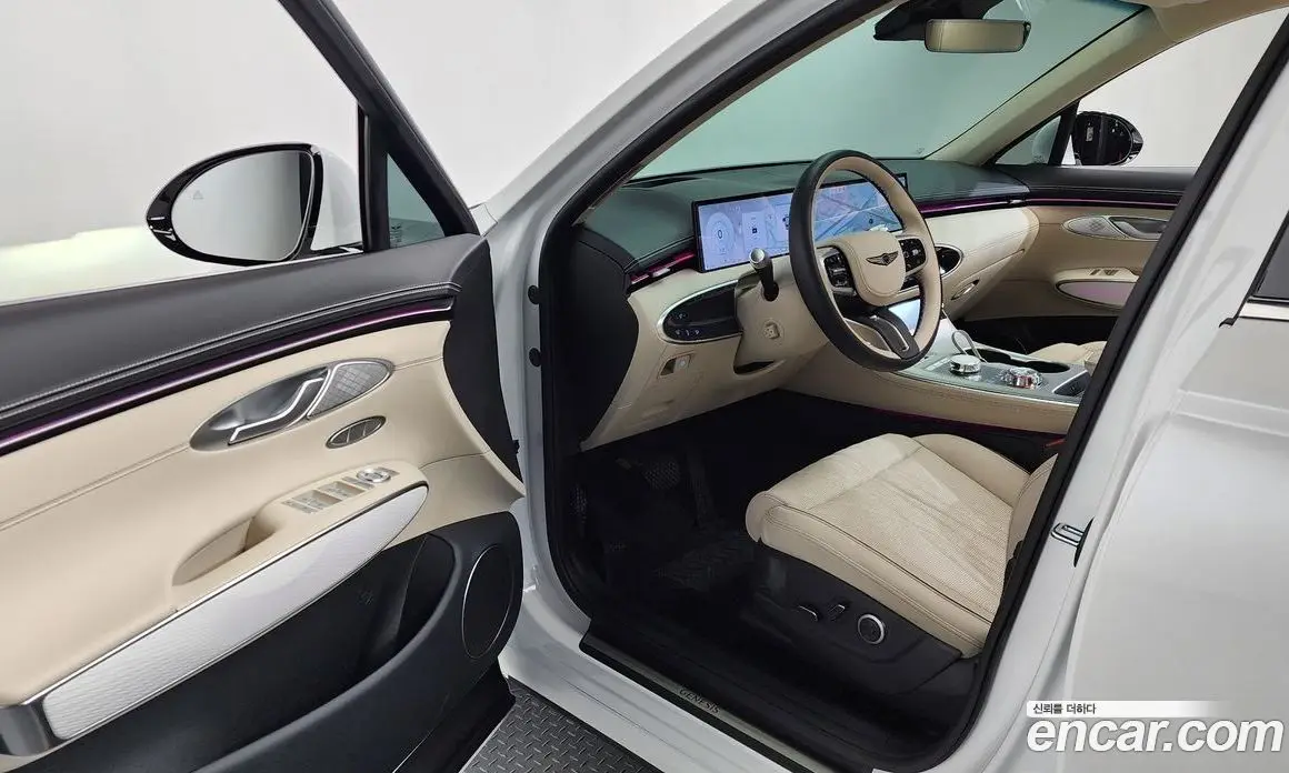 Genesis GV70 2026 2.5 автомат (гидро), фото 13 Genesis GV70 2026 2.5 автомат (гидро), фото 13