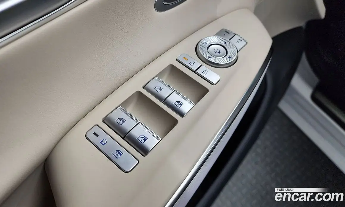 Genesis GV70 2026 2.5 автомат (гидро), фото 29 Genesis GV70 2026 2.5 автомат (гидро), фото 29