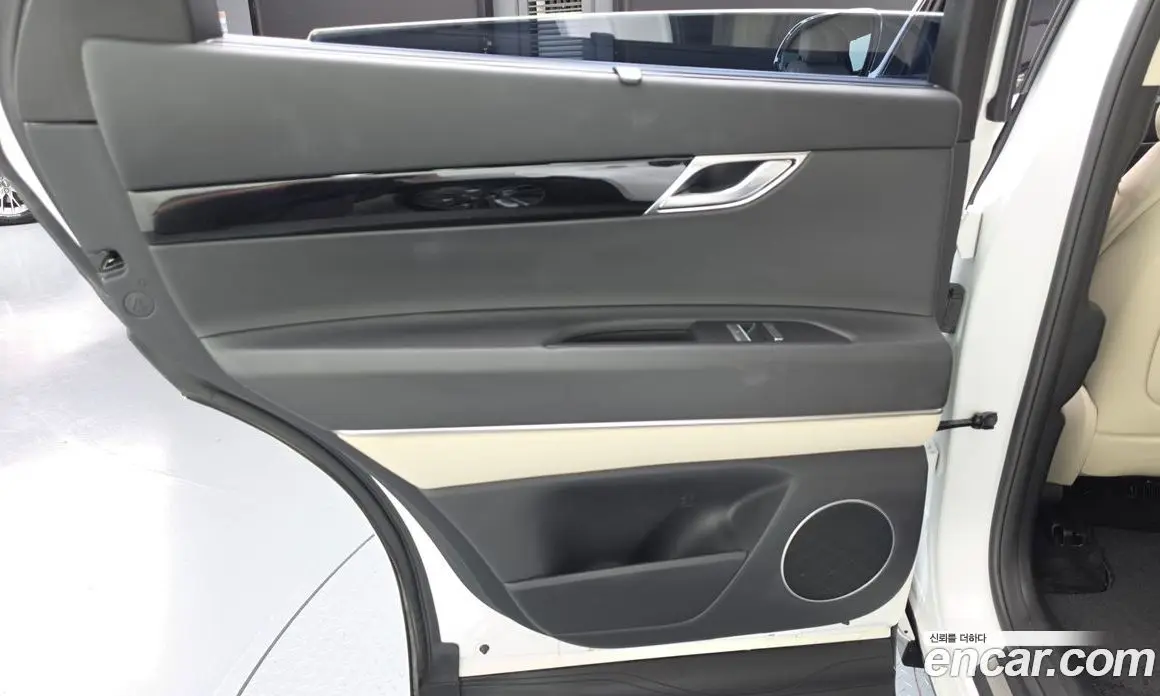Genesis GV80 2021 2.5 автомат (гидро), фото 15 Genesis GV80 2021 2.5 автомат (гидро), фото 15