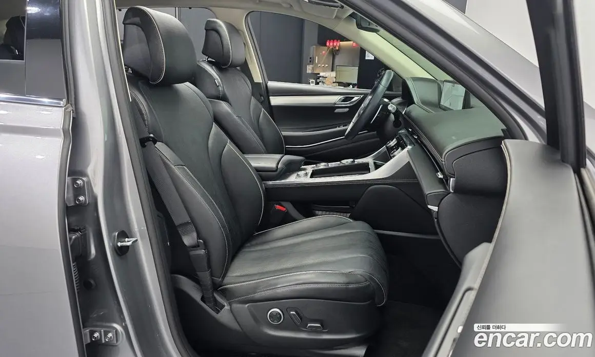 Genesis GV80 2023 3.0 автомат (гидро), фото 17 Genesis GV80 2023 3.0 автомат (гидро), фото 17