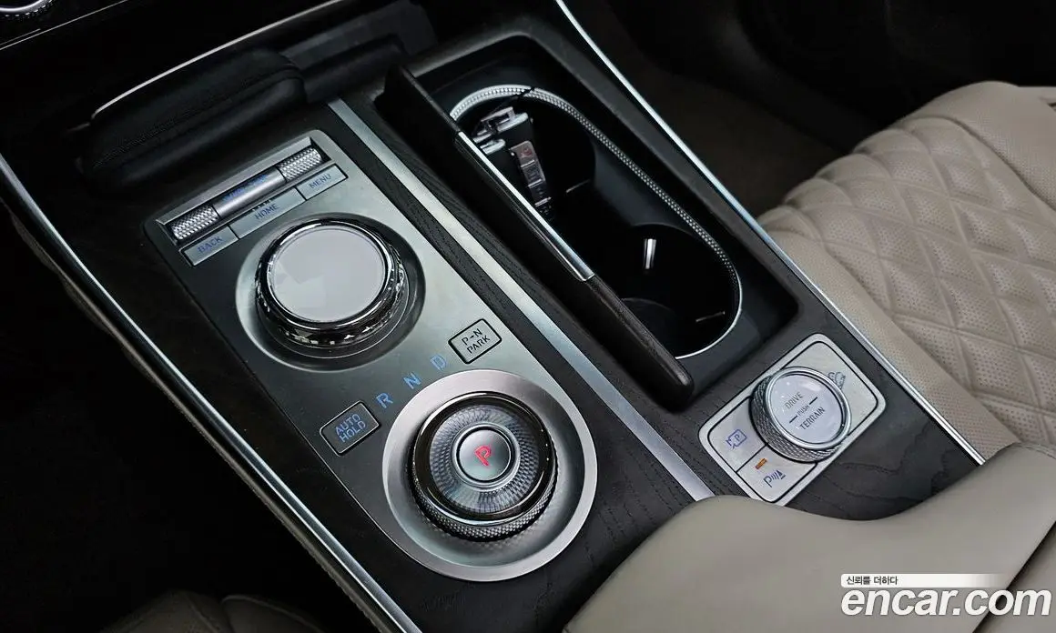 Genesis GV80 2023 2.5 автомат (гидро), фото 12 Genesis GV80 2023 2.5 автомат (гидро), фото 12