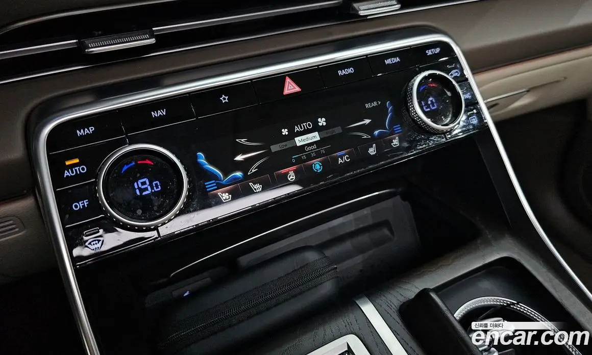 Genesis GV80 2023 2.5 автомат (гидро), фото 30 Genesis GV80 2023 2.5 автомат (гидро), фото 30