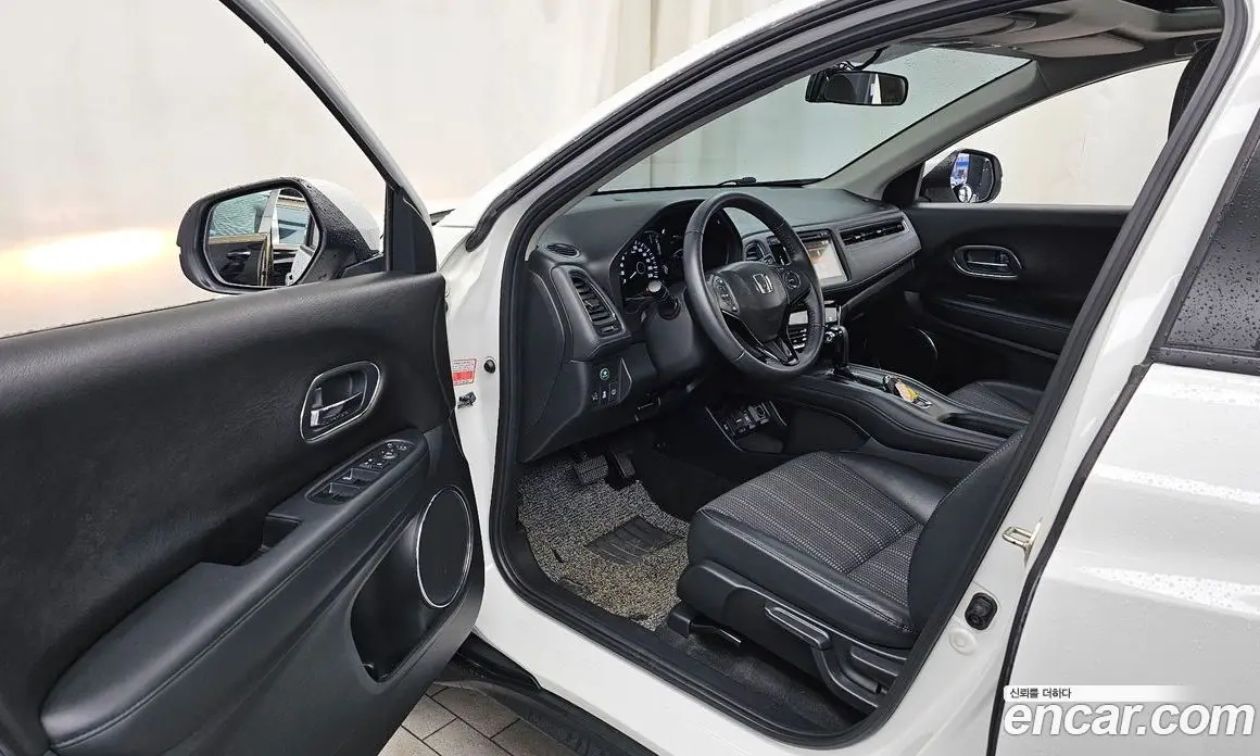 Honda HR-V 2016 1.8 автомат (гидро), фото 10 Honda HR-V 2016 1.8 автомат (гидро), фото 10