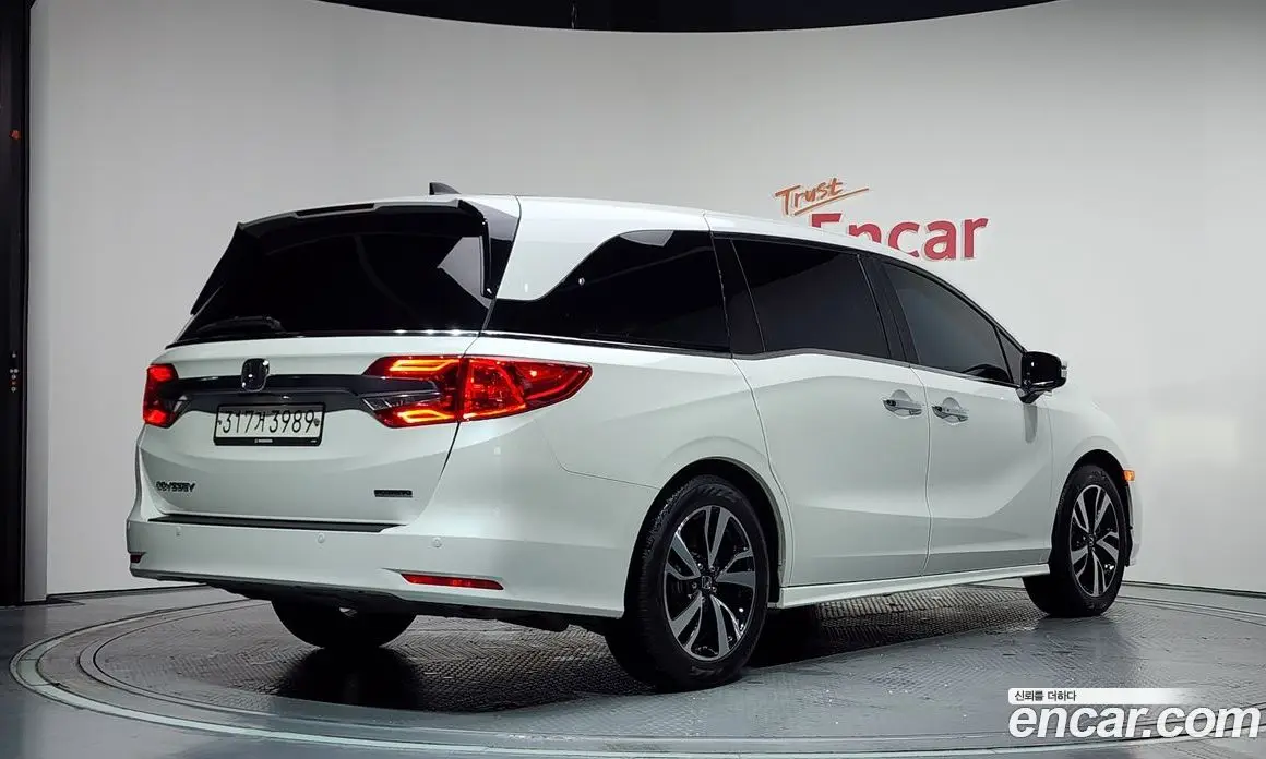 Honda Odyssey 2020 3.5 автомат (гидро), фото 2 Honda Odyssey 2020 3.5 автомат (гидро), фото 2