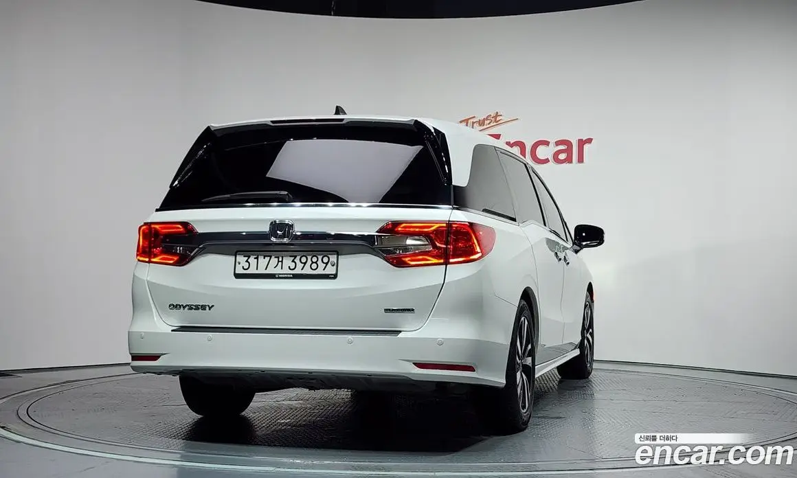Honda Odyssey 2020 3.5 автомат (гидро), фото 4 Honda Odyssey 2020 3.5 автомат (гидро), фото 4