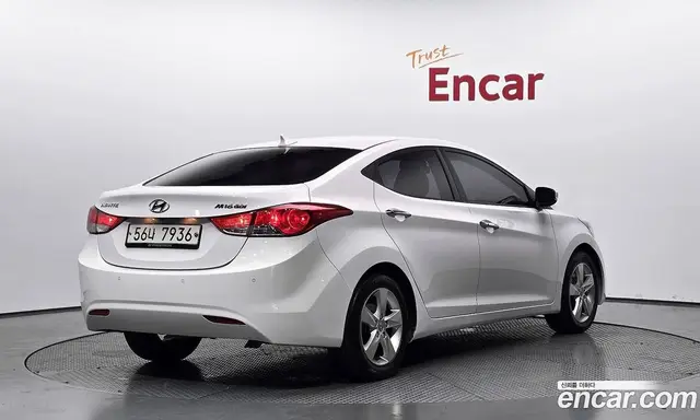 Hyundai Avante 2011 1.6 автомат (гидро), миниатюра 1