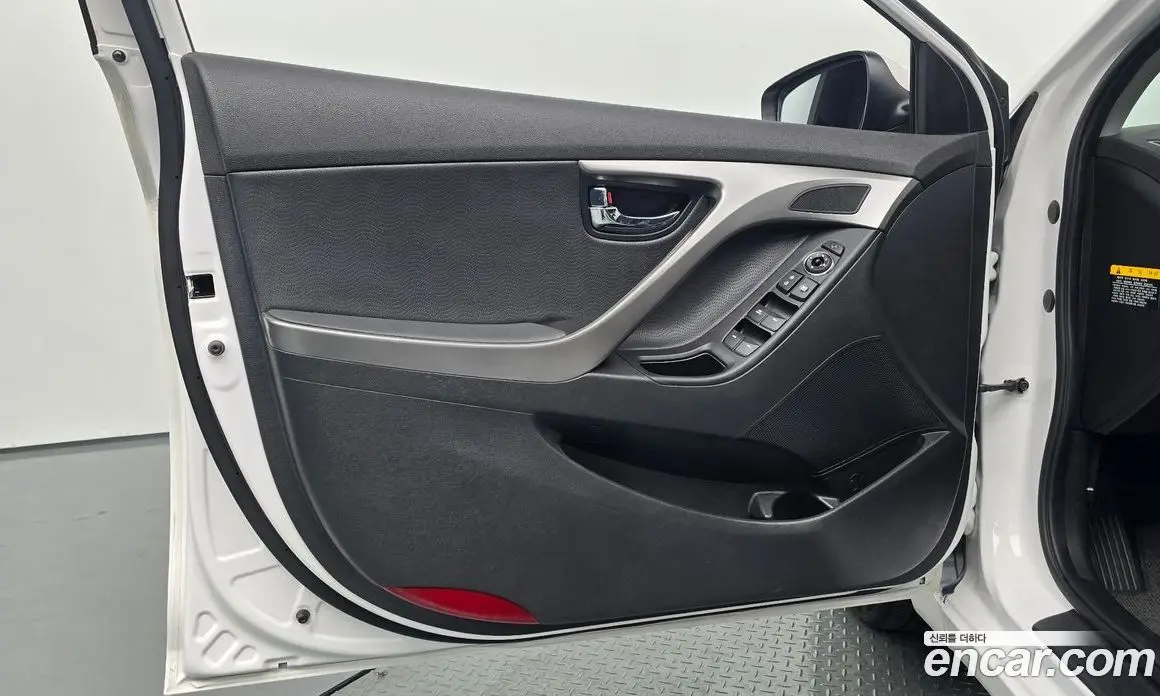 Hyundai Avante 2011 1.6 автомат (гидро), фото 13
