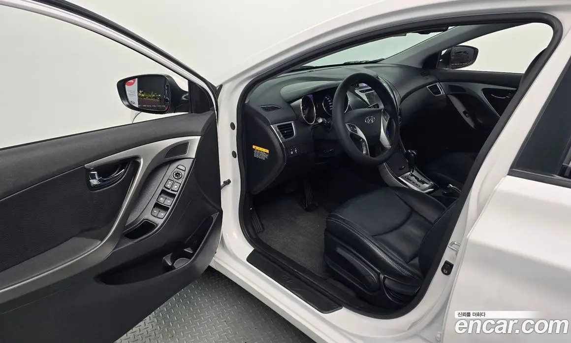 Hyundai Avante 2011 1.6 автомат (гидро), фото 16