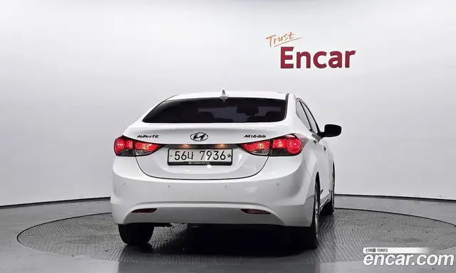 Hyundai Avante 2011 1.6 автомат (гидро), миниатюра 3