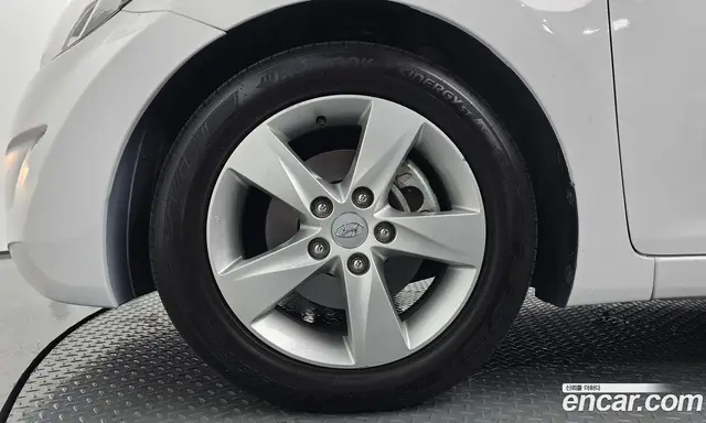 Hyundai Avante 2011 1.6 автомат (гидро), миниатюра 4
