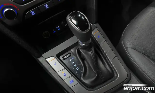 Hyundai Avante 2017 1.6 автомат (гидро), миниатюра 12