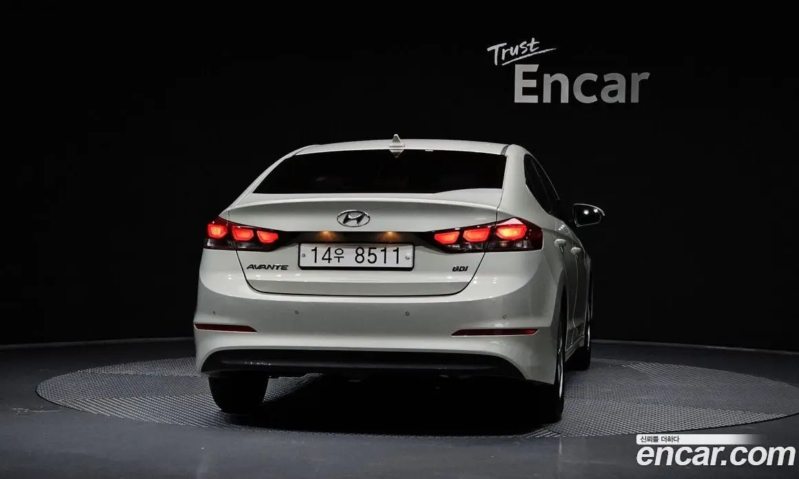 Hyundai Avante 2017 1.6 автомат (гидро), фото 4 Hyundai Avante 2017 1.6 автомат (гидро), фото 4