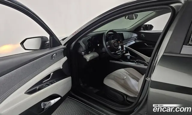 Hyundai Avante 2022 1.6 автомат (гидро), миниатюра 10 Hyundai Avante 2022 1.6 автомат (гидро), миниатюра 10