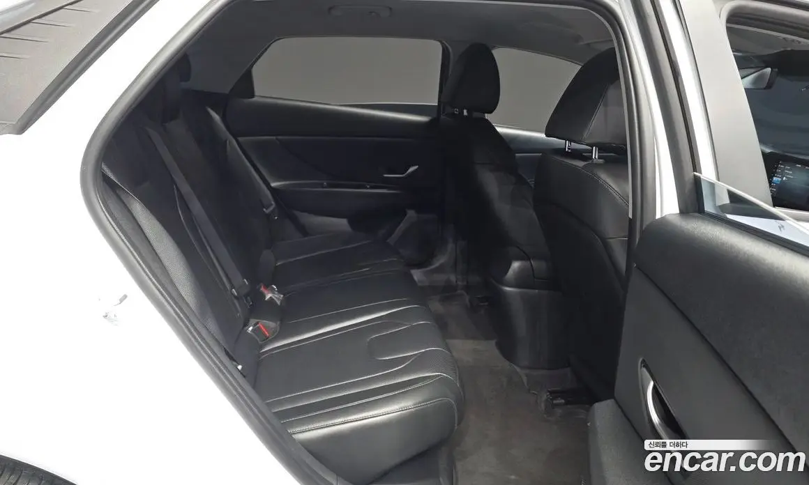 Hyundai Avante 2023 1.6 автомат (гидро), фото 18 Hyundai Avante 2023 1.6 автомат (гидро), фото 18