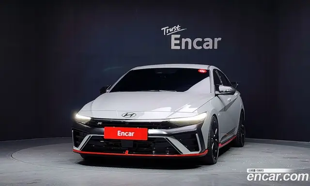Hyundai Avante 2024 2.0 автомат (гидро), миниатюра 3