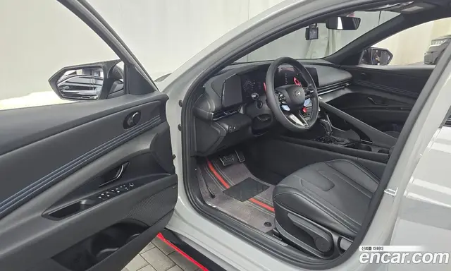 Hyundai Avante 2024 2.0 автомат (гидро), миниатюра 10