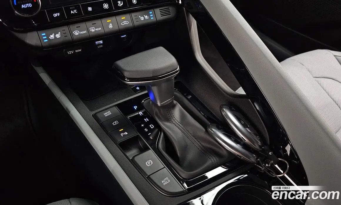 Hyundai Avante 2025 1.6 автомат (гидро), фото 11