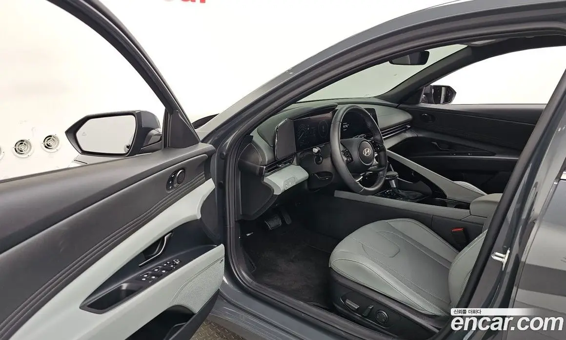Hyundai Avante 2025 1.6 автомат (гидро), фото 12