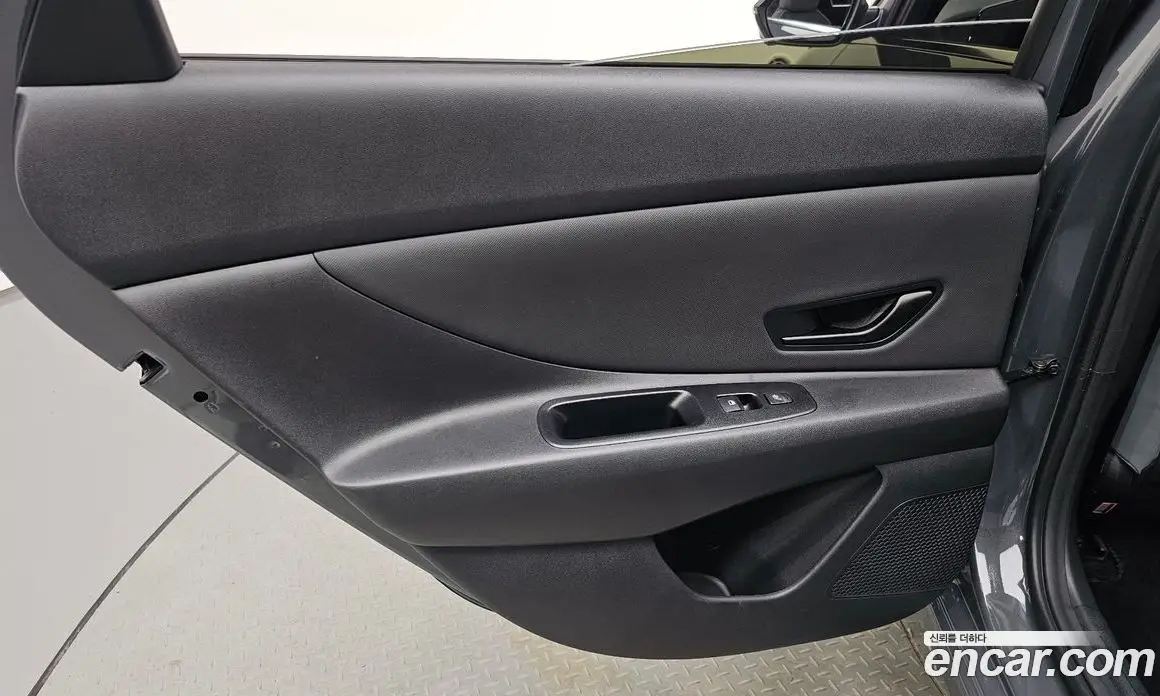 Hyundai Avante 2025 1.6 автомат (гидро), фото 14