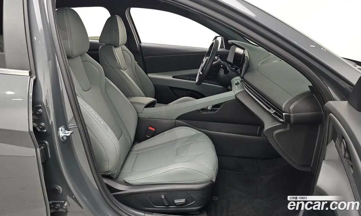 Hyundai Avante 2025 1.6 автомат (гидро), фото 16