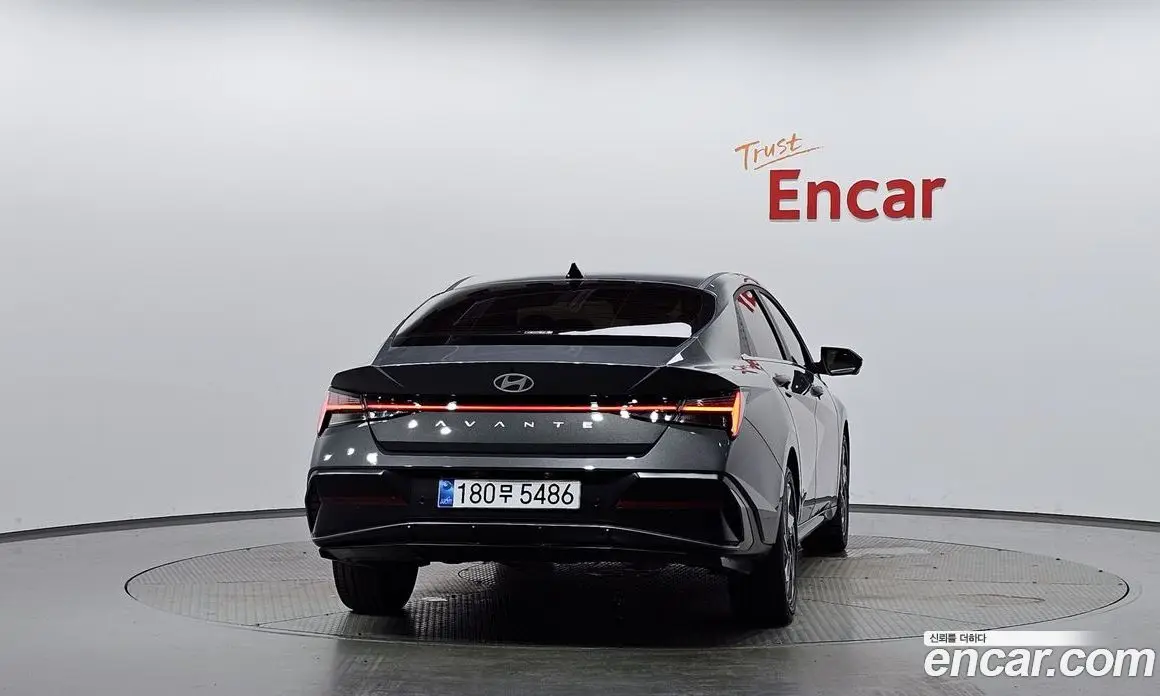 Hyundai Avante 2025 1.6 автомат (гидро), фото 3