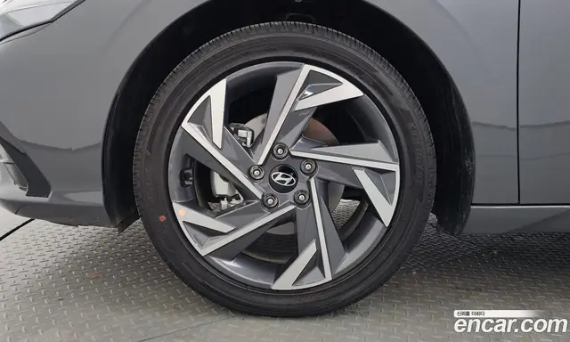 Hyundai Avante 2025 1.6 автомат (гидро), миниатюра 4