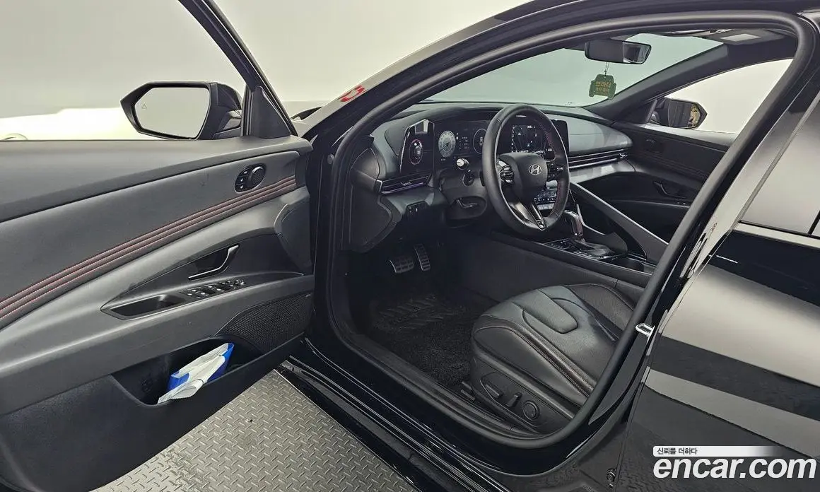 Hyundai Avante 2025 1.6 автомат (гидро), фото 13